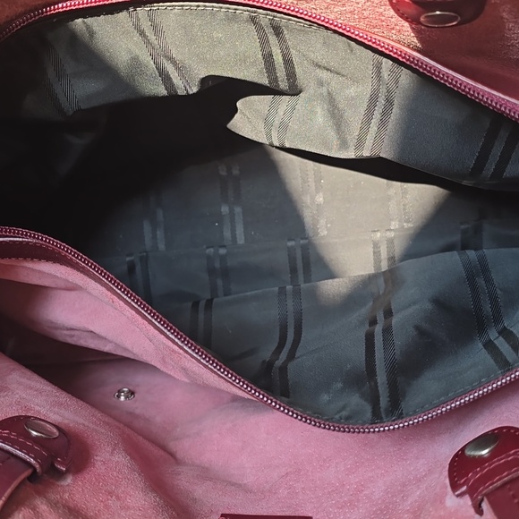 Tumi Leather Shoulder Bag with Elegant Pleating - Picture 14 of 15